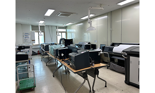 705-A Work-shop Room 01