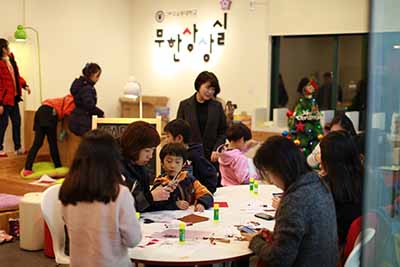 무한상상실, 상상을 만드는 창작문화 공작소 - ‘반짝반짝 LED 카드 만들기’ 프로그램 -