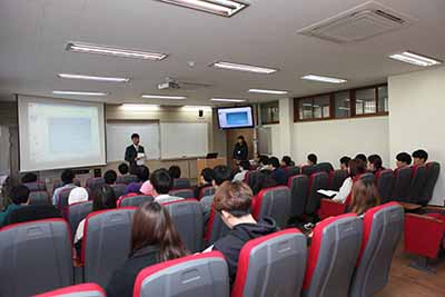 2017 KNUT-KYUTECH Joint Symposium