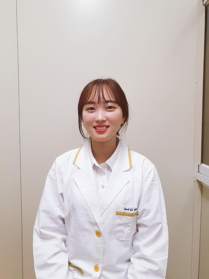 한국교통대, 박성영교수, 이기백교수‘암세포만 골라 파괴 및 진단할 수 있는 차세대 탄소형광소재 개발’