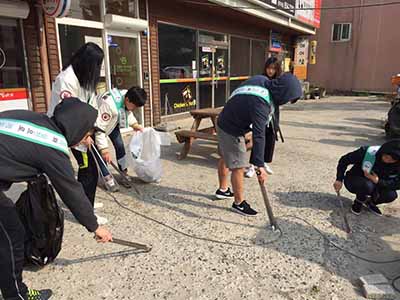 국립 한국교통대학교 총학생회 주관,  캠퍼스 주변 환경정화활동 실시