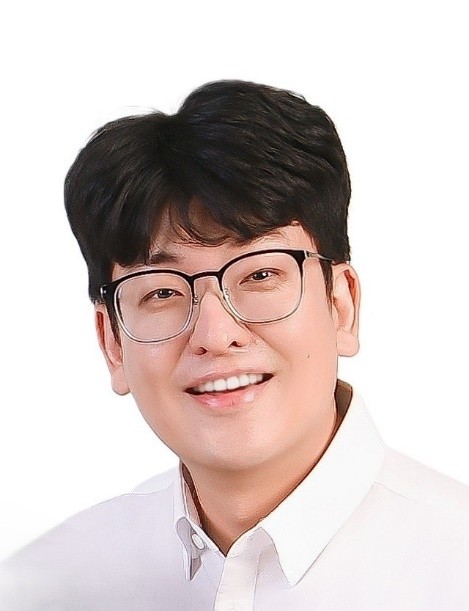 윤성찬교수 이미지